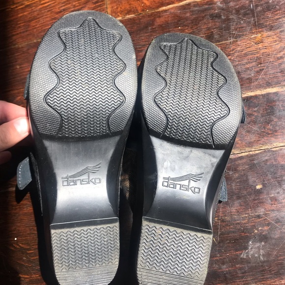 Dansko Black Coffee Swirl Metallic Sophie Sandals - Picture 3 of 3